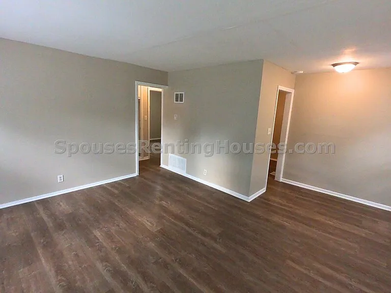 1909 N Colorado Ave — Photo 2