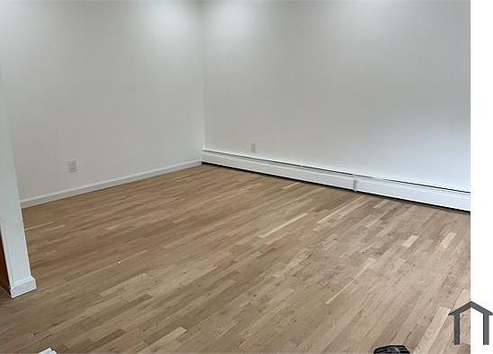 2nd image of 253-56 149th Rd #2