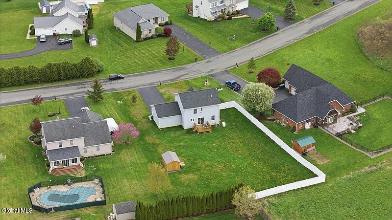 4th image of 34 Eagle Lane