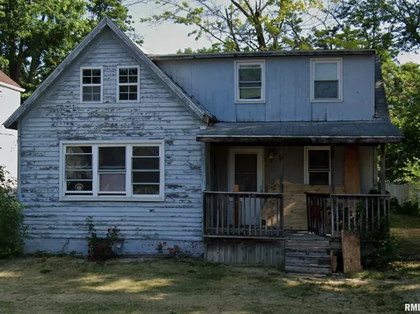 763 E Chestnut St, Canton, IL 61520