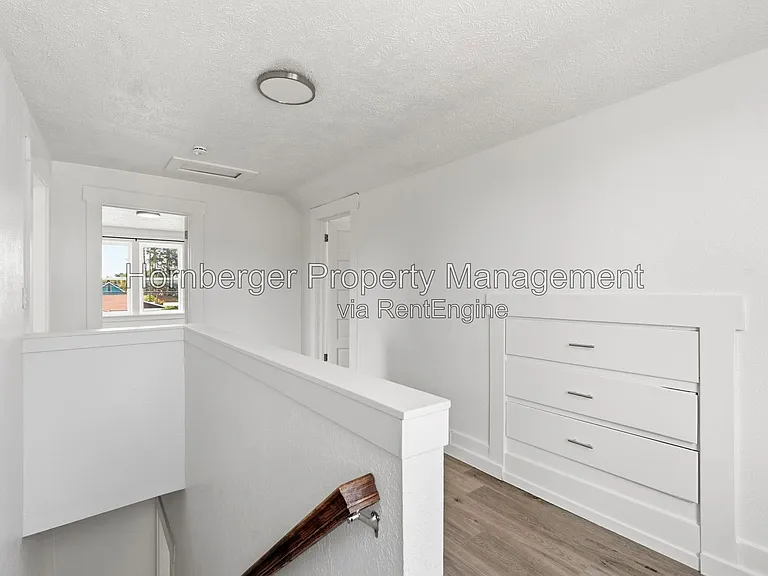 2719 E Columbia Ave — Photo 21