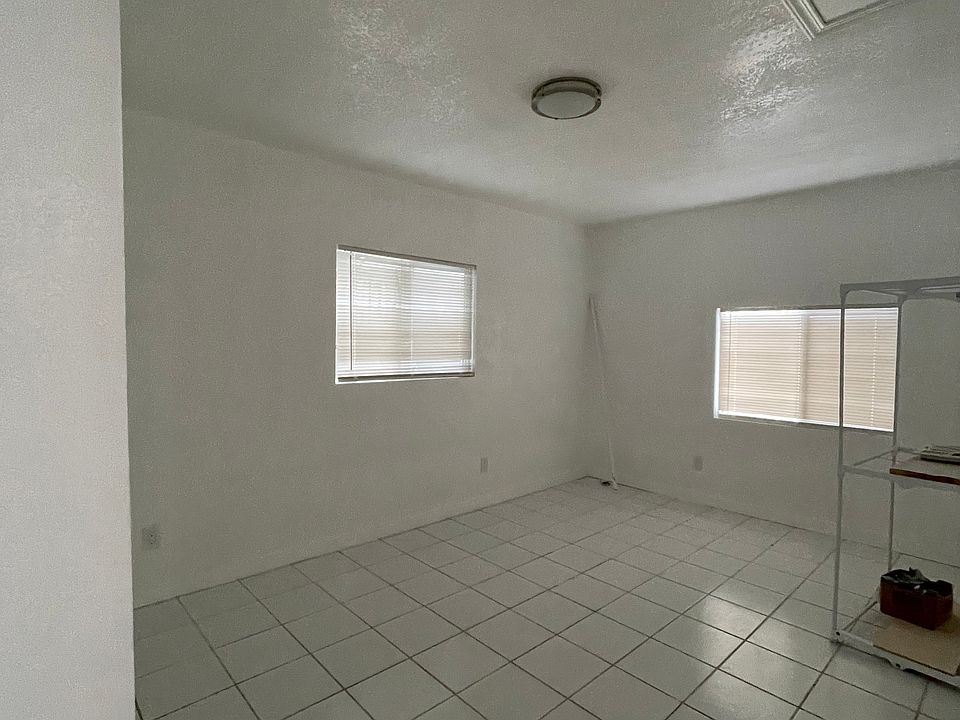 1st image of 3323 52nd St