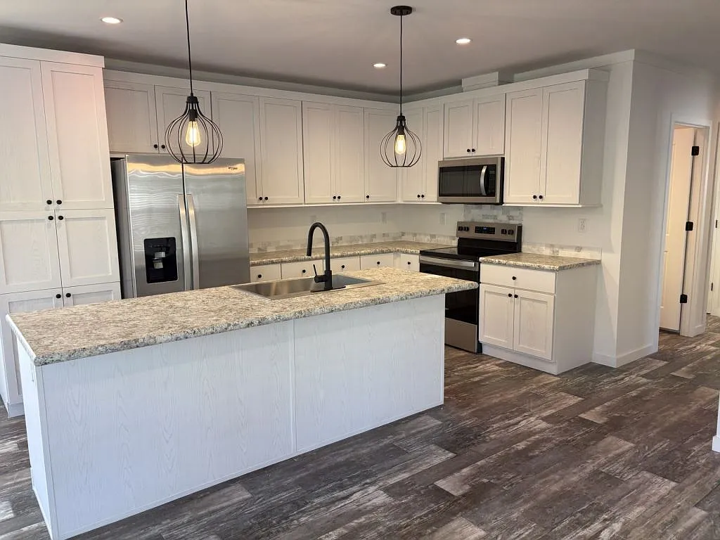 2 bed, 2.0 bath, 1460 sqft, $1,699 — Photo 4