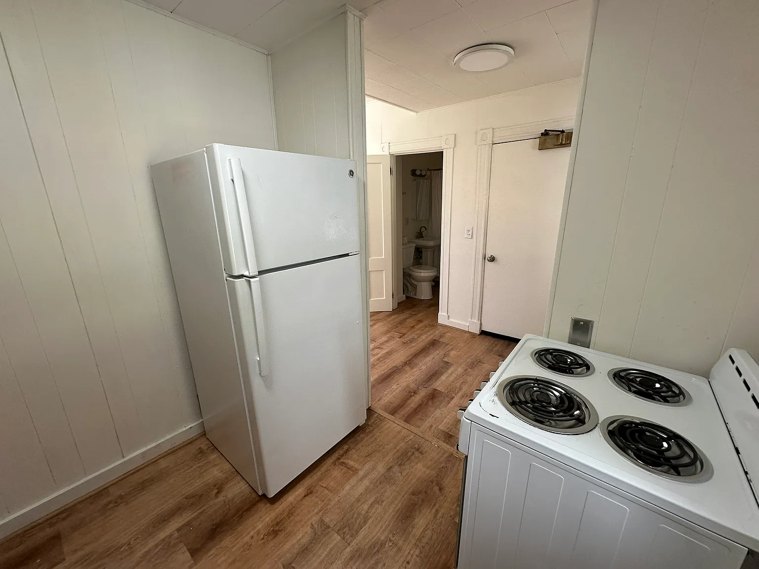 1 bed, 350 sqft, $1,600 — Photo 3