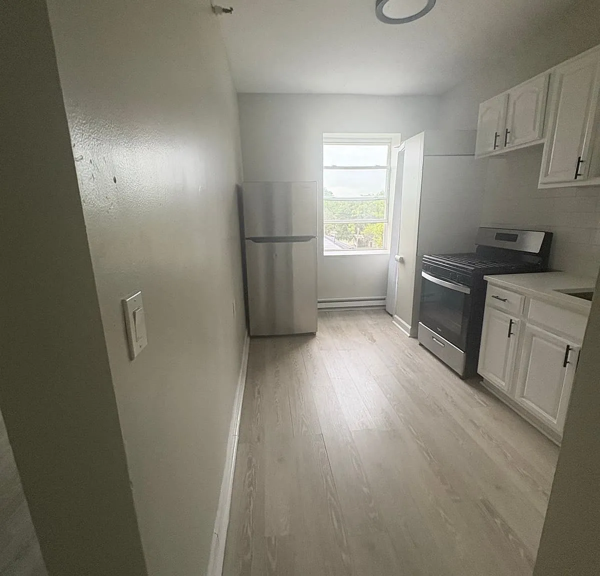 1 bed, 650 sqft, $1,750 — Photo 3