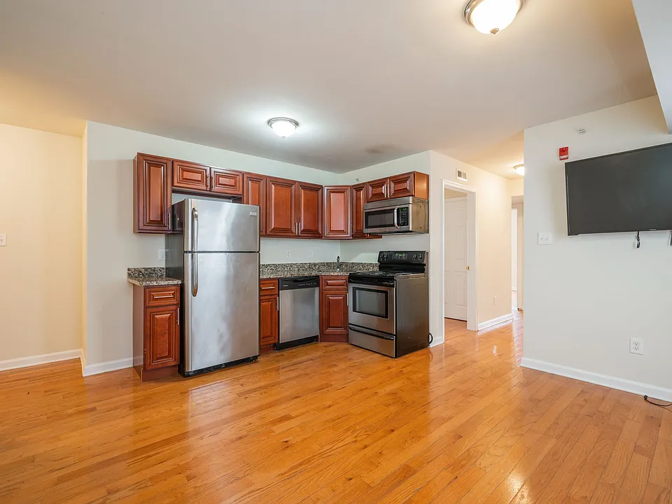 1519-21 N 16th St #34