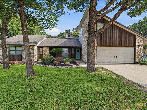 2nd image of 122 Twin Oak Rd