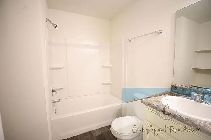3718 Churchill Dr — Photo 15