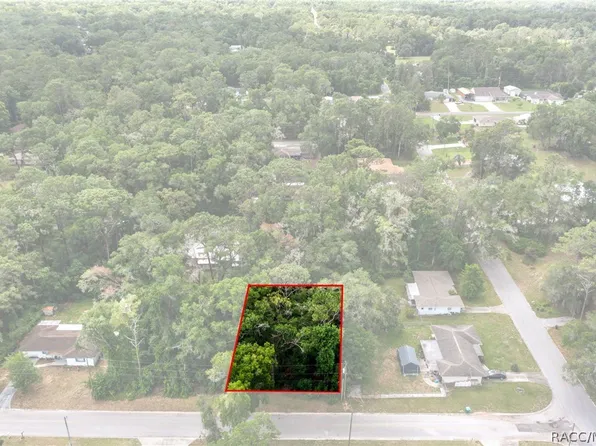 5942 E Banner Ln, Inverness, FL 34452