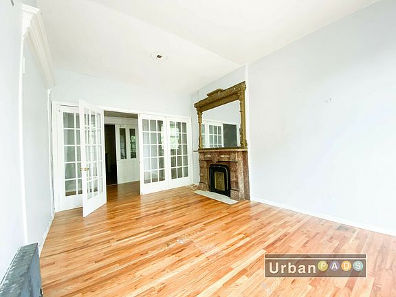 3rd image of 1119 Bergen St APT 2