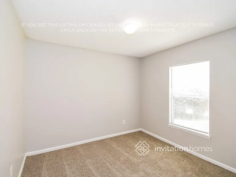 9294 Thunderbolt Dr — Photo 13
