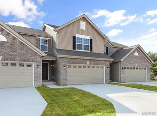 20 Fairmount Grove Dr, Saint Peters, MO 63376