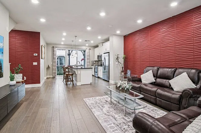 3130 Aran Way — Photo 2