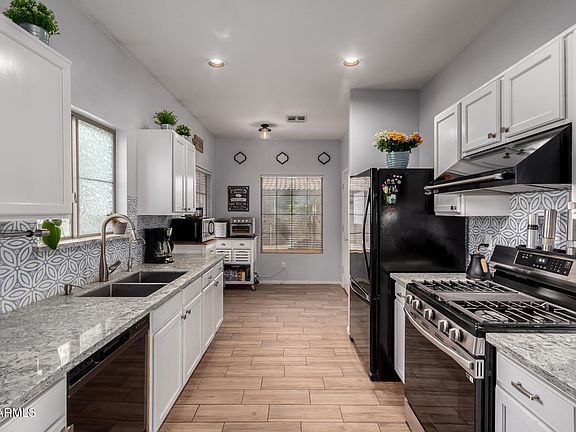 3rd image of 6461 S KIMBERLEE Way