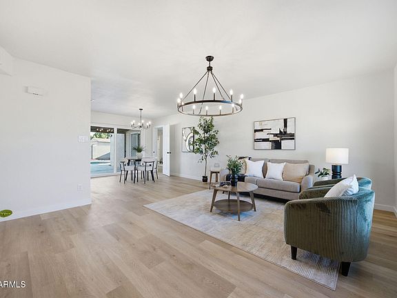 4th image of 651 E GLADE Avenue