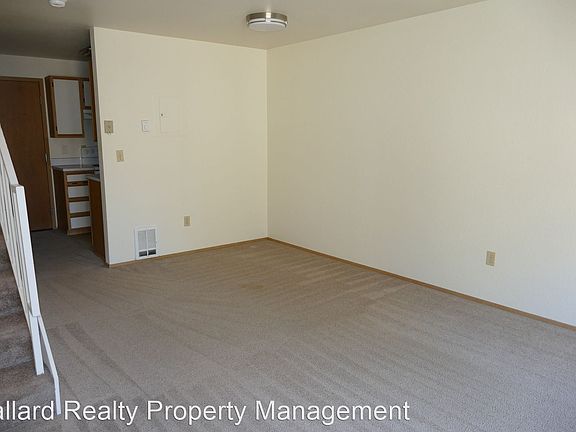 5th image of 1731 NW 58th St APT 203