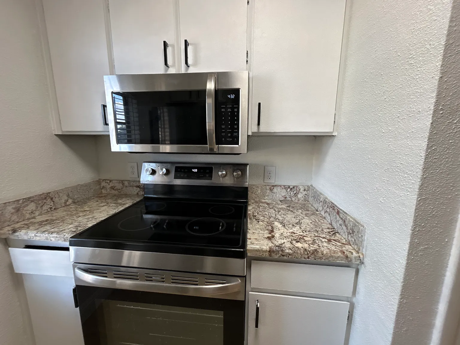 3609 Melonies Dr — Photo 2