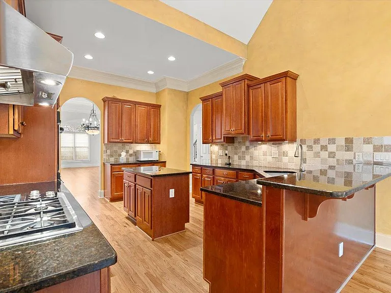 875 Wescott Ln — Photo 24