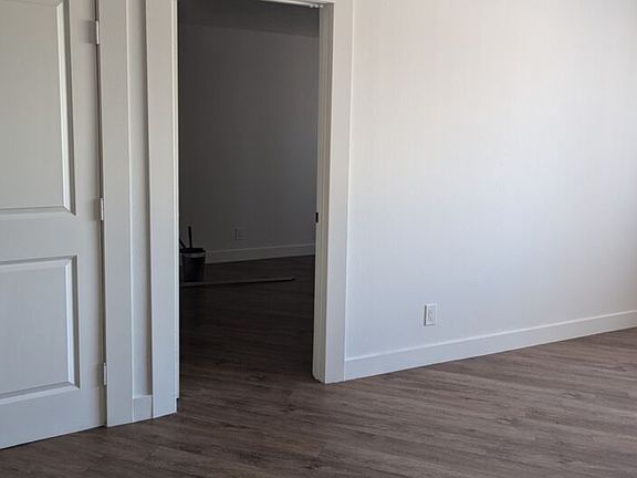 5th image of 3906 Beverly Blvd #D501