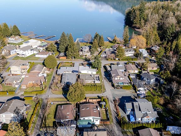 3rd image of 1809 Carol Rd