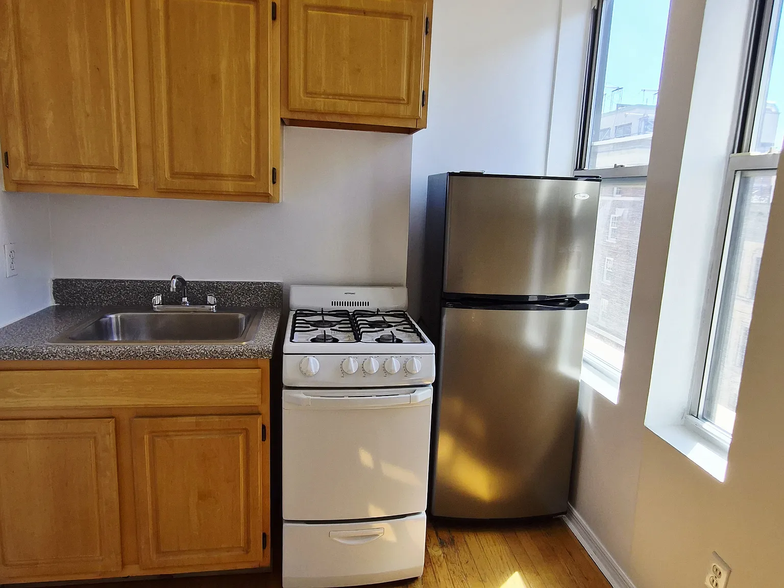 355 West 85th Street — Photo 3