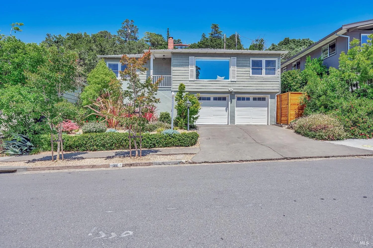 28 Brookside Drive photo 1
