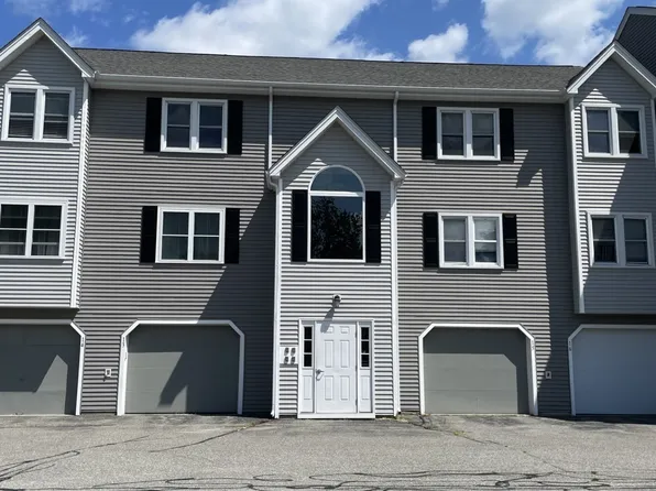 74 Tennis Plaza Rd Unit 15, Dracut, MA 01826