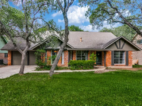 3551 Red Oak Ln, San Antonio, TX 78230