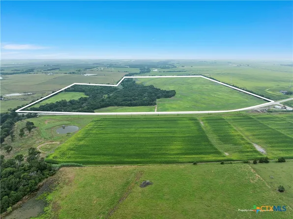 5243 Fm 2114, Abbott, TX 76621