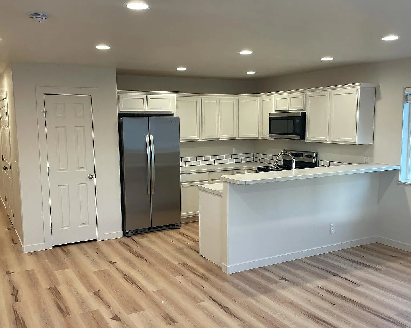 2 bed, 1044 sqft, $1,400 — Photo 2