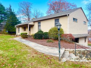 524 Saybrook Rd, Haddam, CT 06438