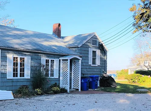 33 Pier View Rd #A Photo 1