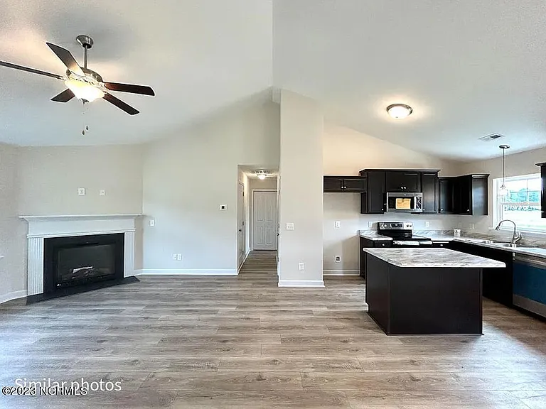 707 Alpha Ct — Photo 11