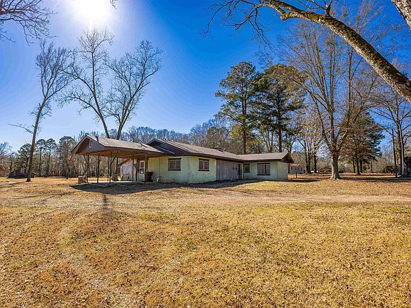 2nd image of 2025 O'Rear Rd