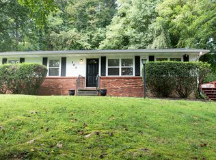 103 Robleigh Dr, Hendersonville, NC 28739