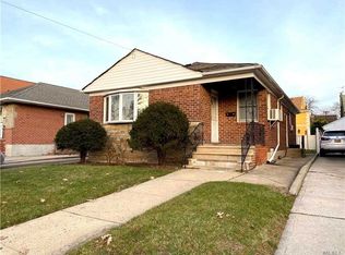3215 150th St, Flushing, NY 11354