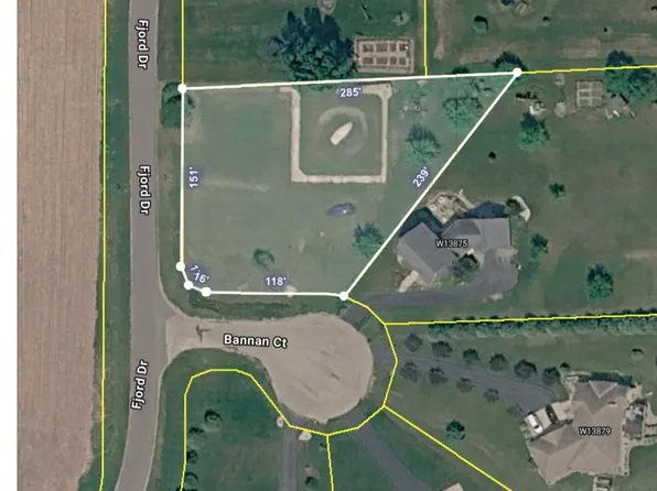 3 Bannan Ct, Prairie Du Sac, WI 53578