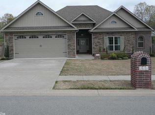 206 Canyon Way, Bryant, AR 72022