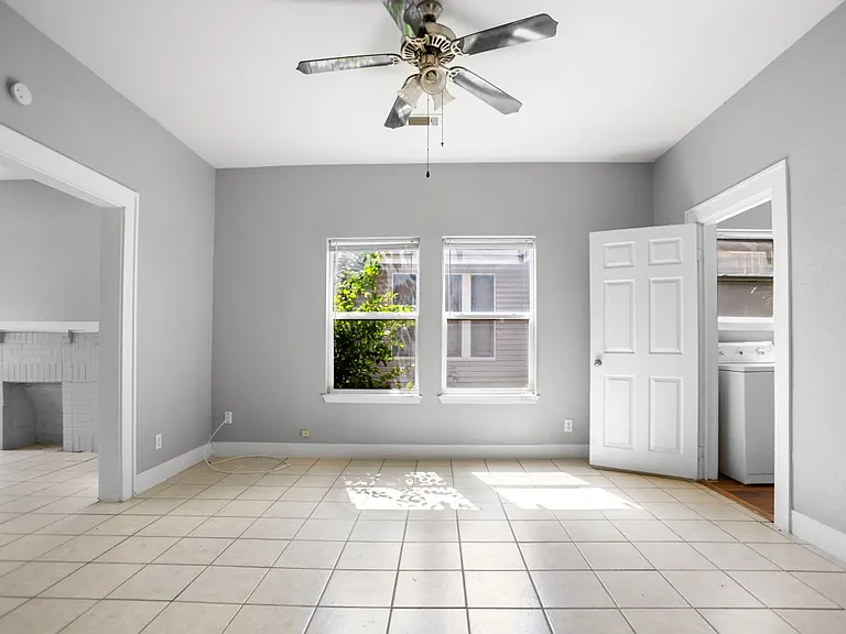 2107 Gorman Ave — Photo 6