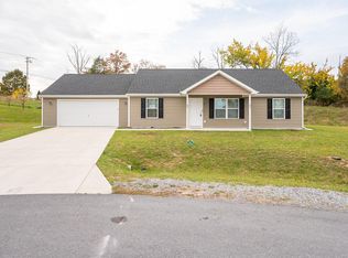 93 Bonita Pine Trl, Martinsburg, WV 25405