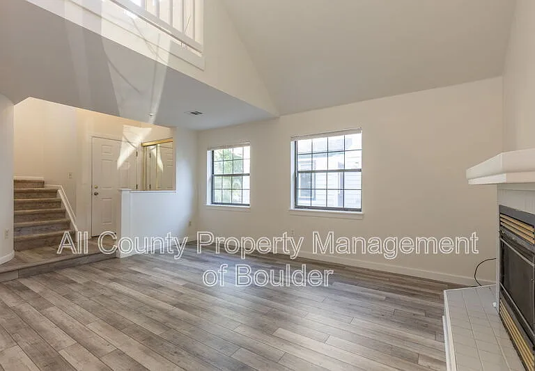 2317 Walnut St — Photo 3
