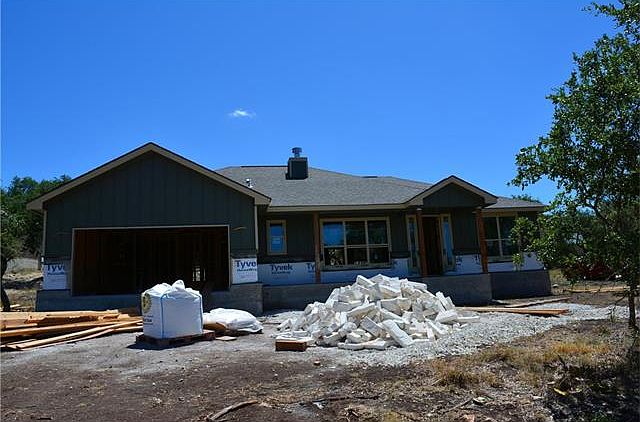 2nd image of 730 Lazy Oaks Dr