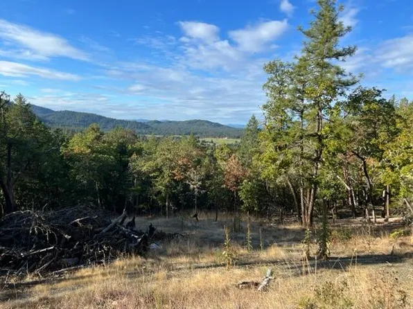1663 Southside Rd #205, Grants Pass, OR 97527