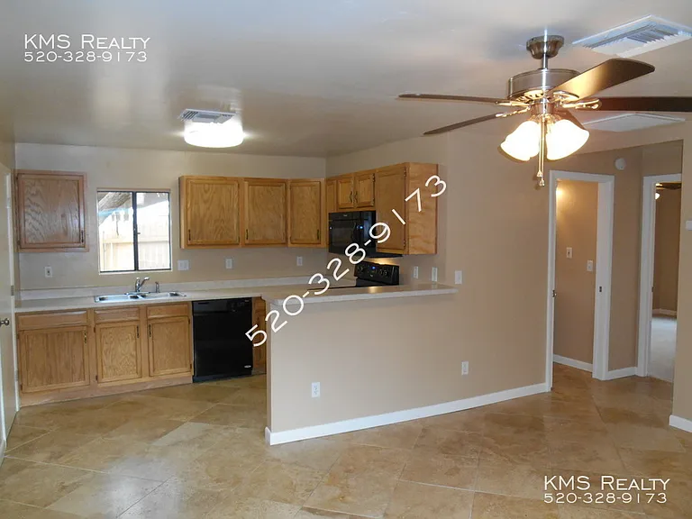 4107 E Los Robles St — Photo 7
