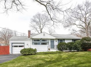 8 Powder Horn Rd, Norwalk, CT 06850