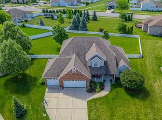 1725 Illinois Ct, Crown Point, IN 46307