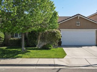 958 Spring Brook Dr, Livingston, CA