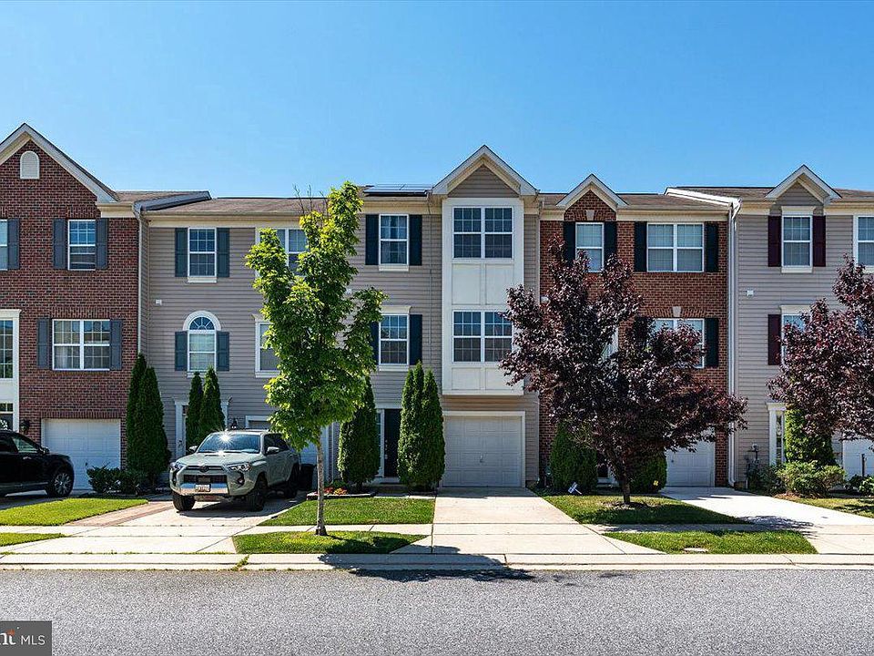 1st image of 8424 Stansbury Lake Dr