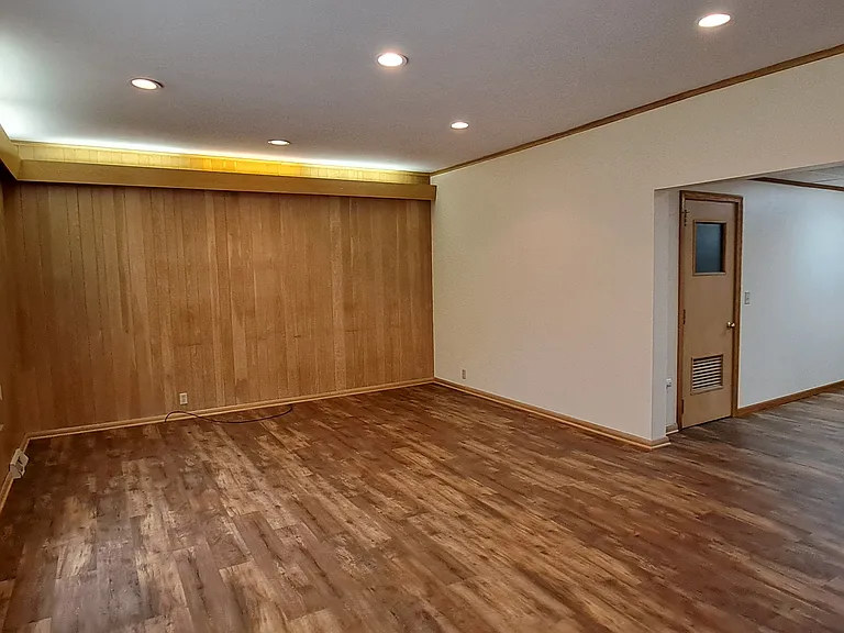 163 S Clay St #C — Photo 3