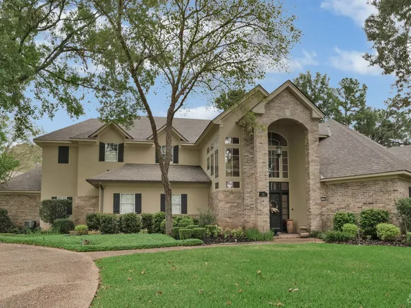 765 Southern Trace Pkwy, Shreveport, LA 71106